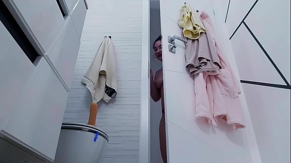 Hot Amateur Slut Fucks Herself In The Bathroom And Cums Hard