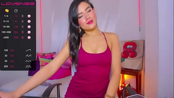 Julieta Venus: The Intellectual Who Gets Wet Easily