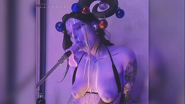 DEVIL FILLED WITH CUM PASSIONATELY GIVES BLOWJOBS