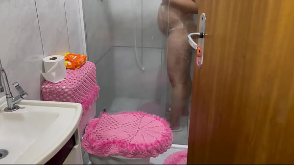 Entrei no banheiro e comi a gostosa da minha cunhada grávida