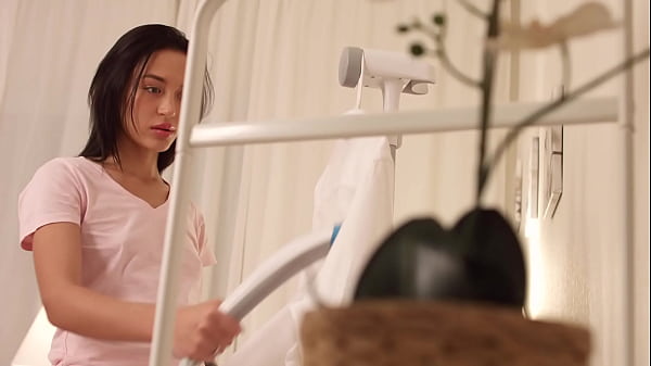 Kris The Foxx is having anal sex with her muscular BF