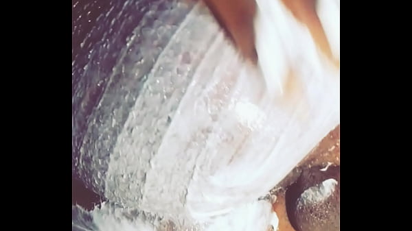 LOCAL HORNY MAN POUR ICE CREAM ON HIS ASS AND DICK